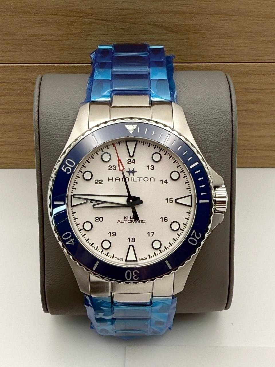 Механические часы Hamilton Khaki Navy Scuba Auto