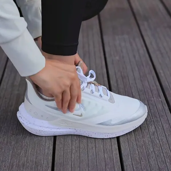 Женские кроссовки Nike Air Winflo 9 Shield 'Bling'