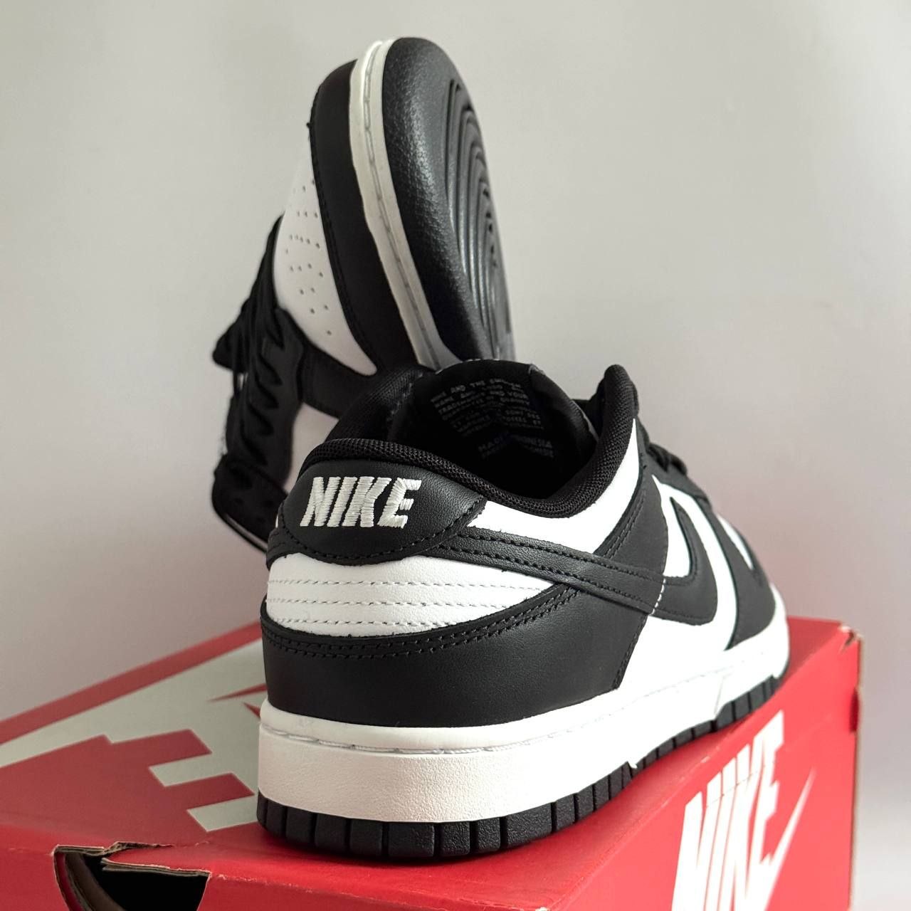 Кроссовки Nike Dunk Low Retro 'Panda'