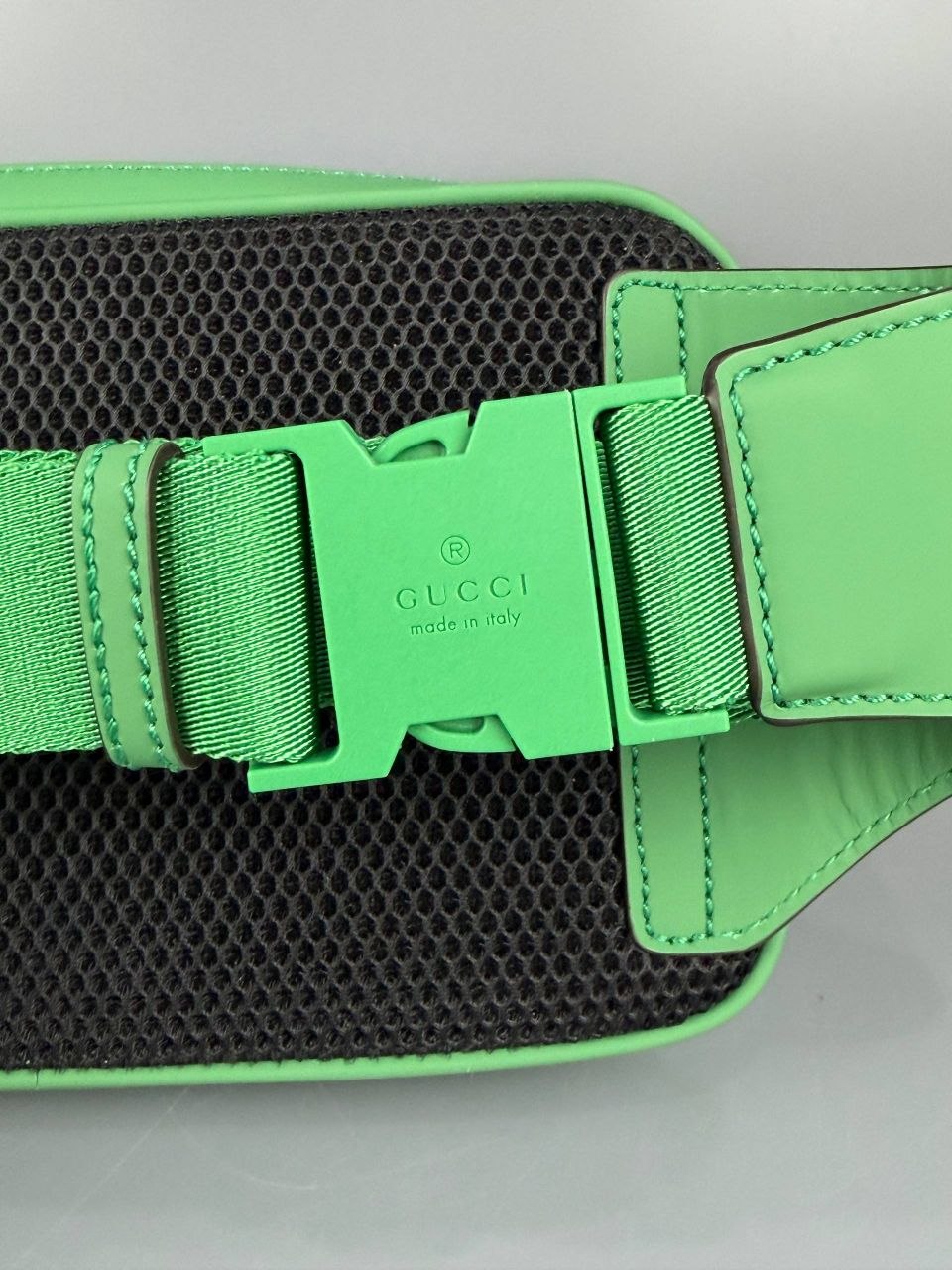 Сумка поясная / через плечо Gucci GG Rubber Effect Belt Bag Body Bag 'New Shamrock'